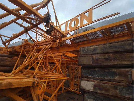 Vaste kop Zoomlion 6015 Gebruikte torenkraan met 60m werkboom en vrije hoogte